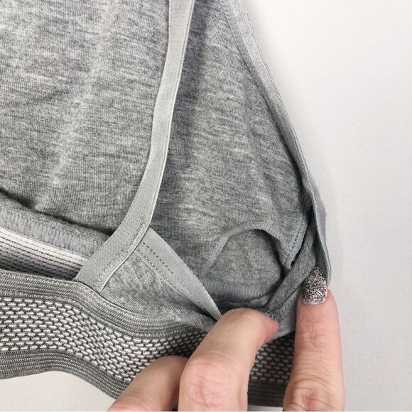 FRENCH CONNECTION | Gray V Cut Bralette Adjustable Straps Women’s Size Large - Picture 9 of 10